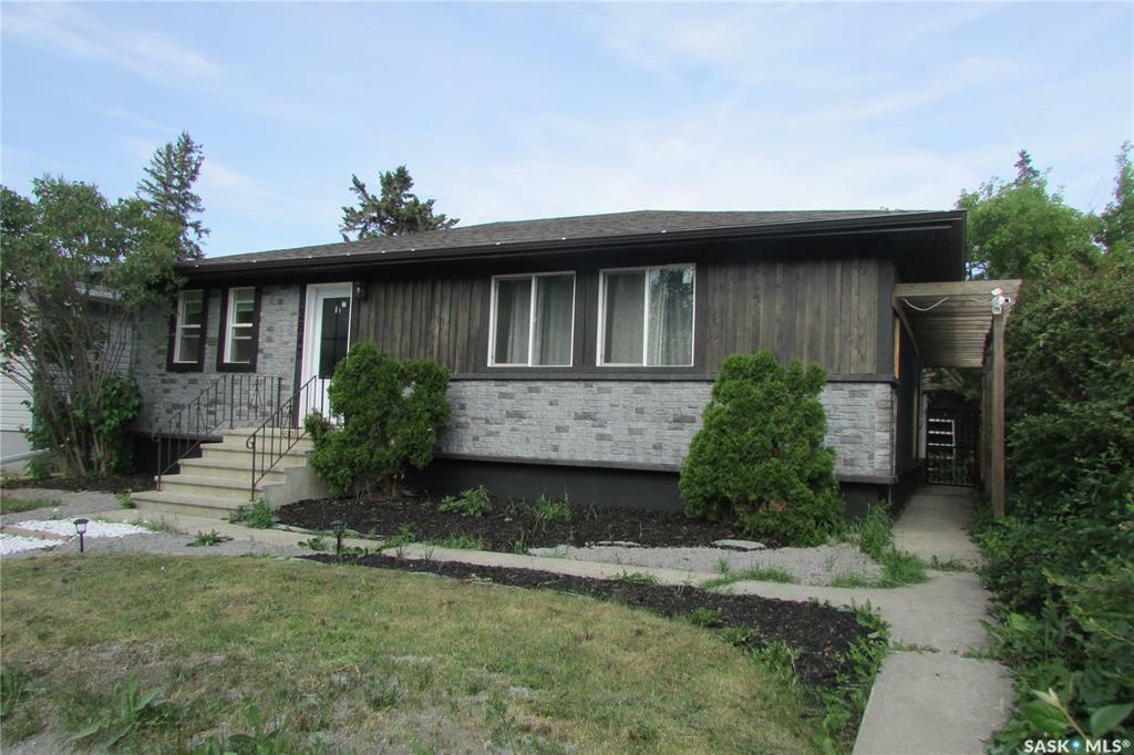 Property Photo: 2843 Park Street SK S4N 2H9