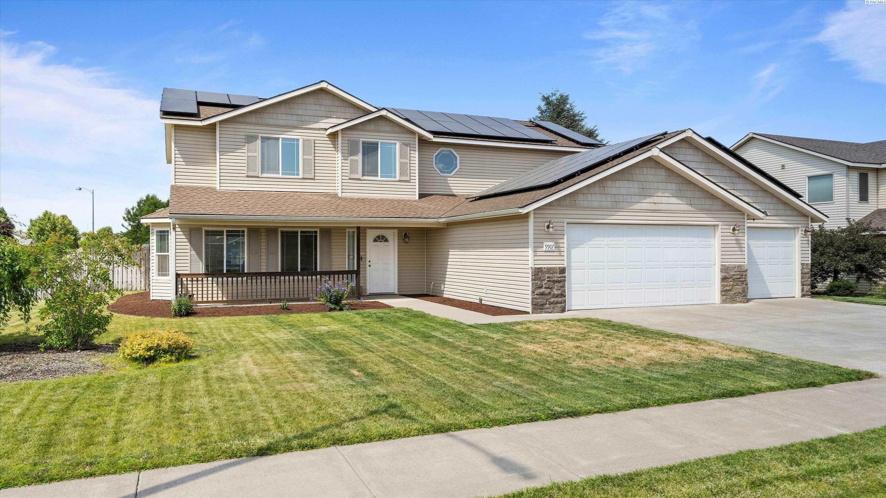 Property Photo: 9907 Chelan Ct WA 99301