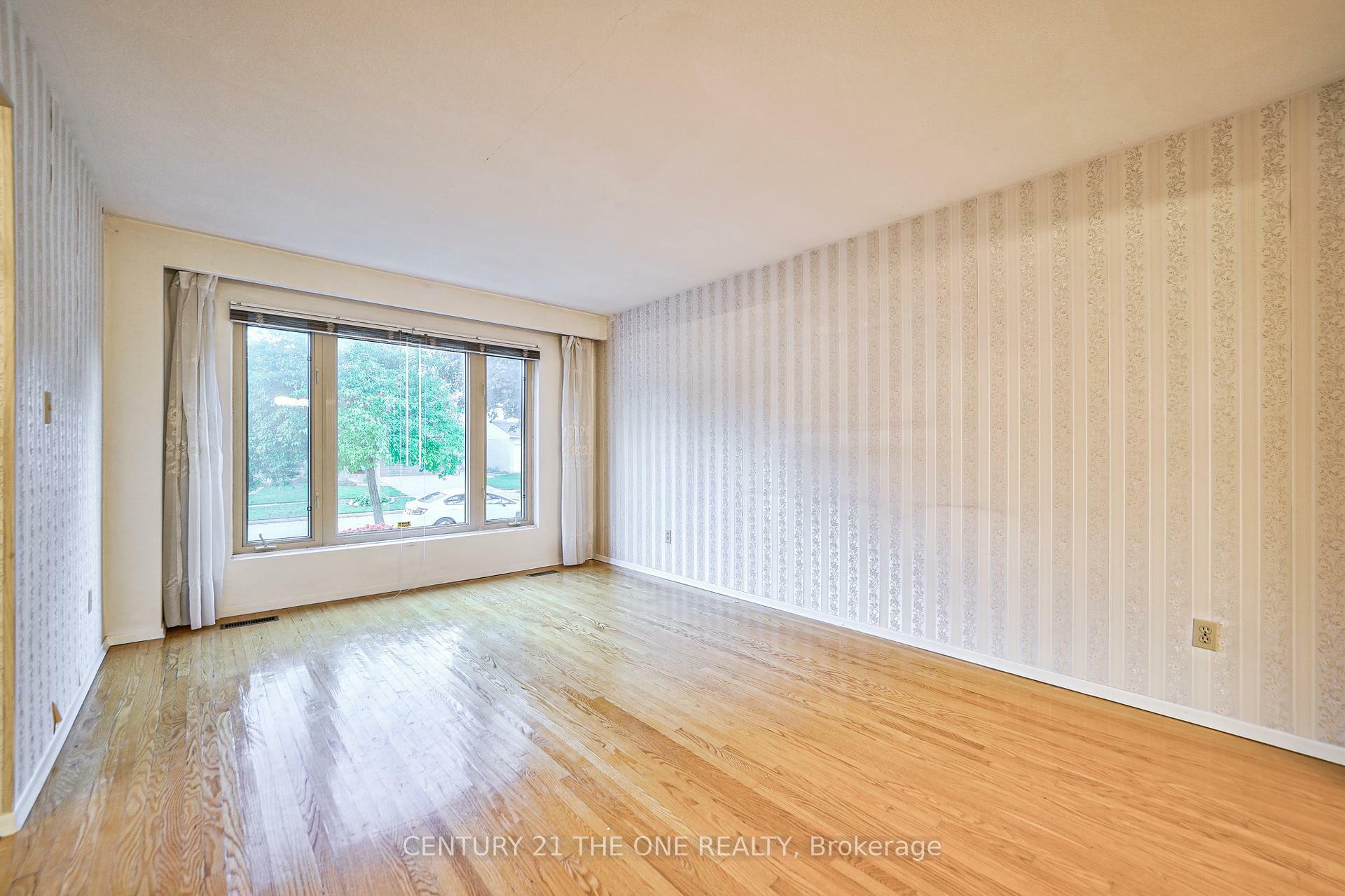 Property Photo:  54 Marblemount Crescent  ON M1T 2H4 