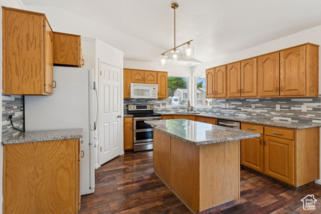 Property Photo:  2198 N 1600 E  UT 84040 
