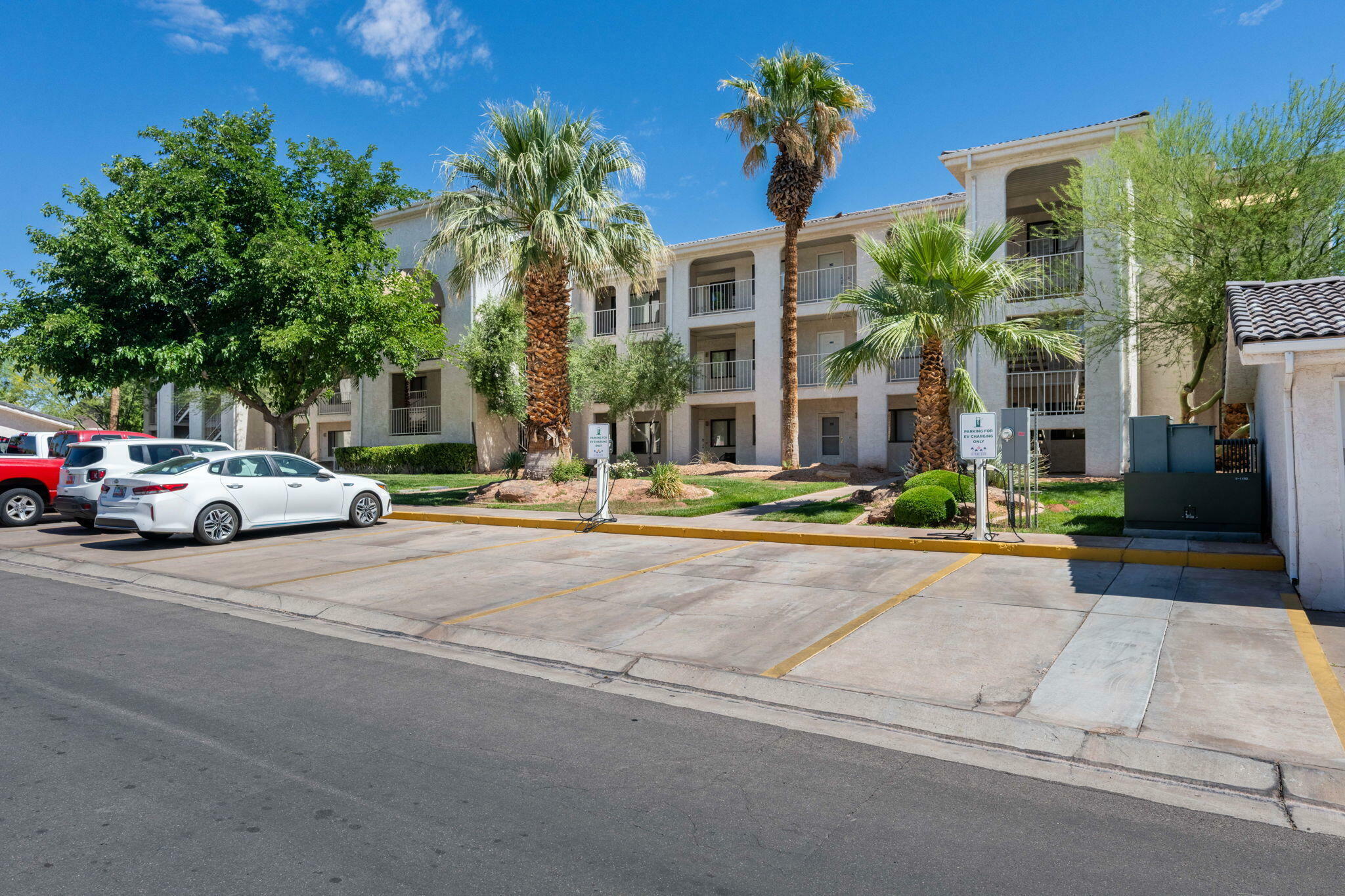 1845 W Canyon View Dr #108  St George UT 84770 photo