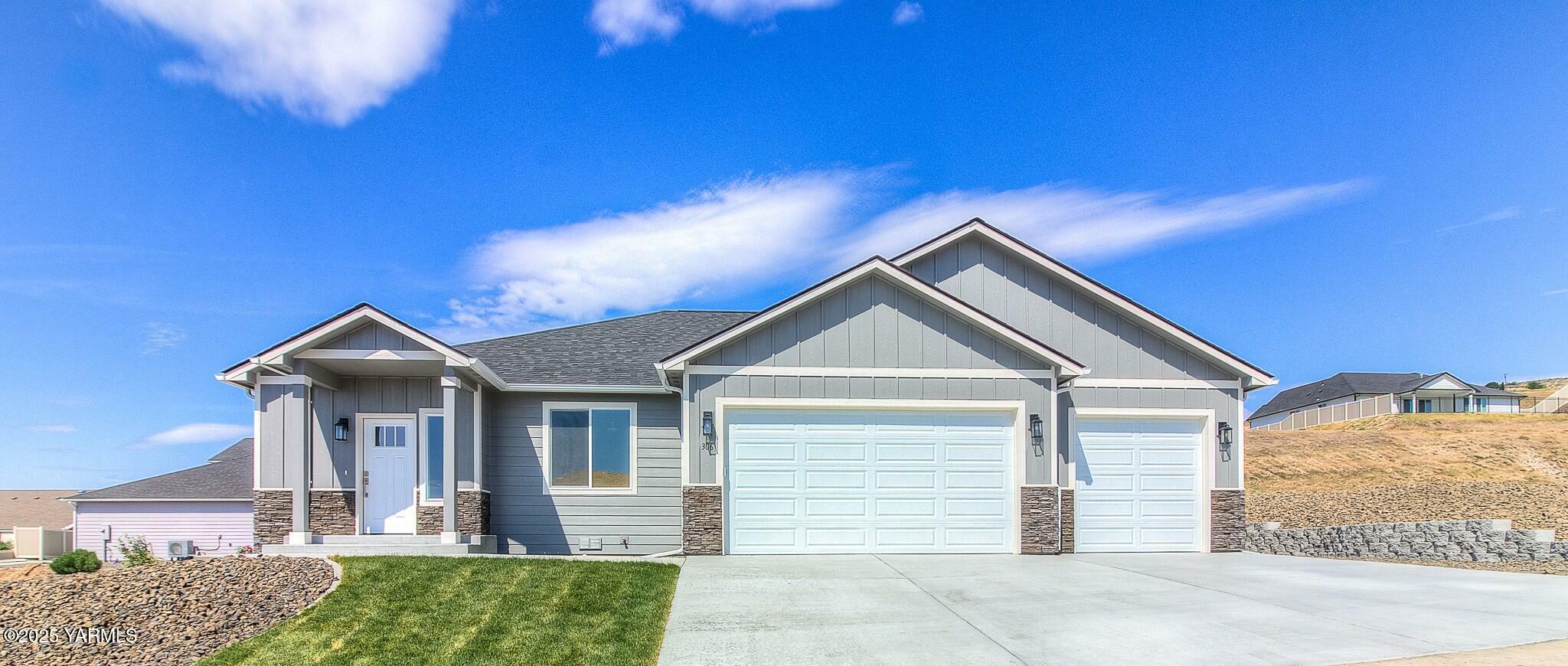 306 N 90th Ave  Yakima WA 98908 photo