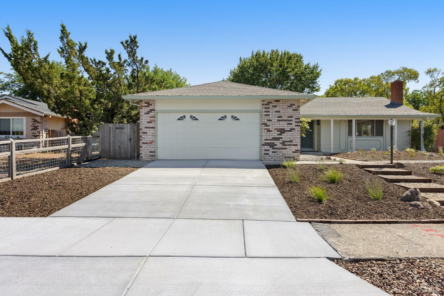 Property Photo: 2454 Appletree Drive CA 95403