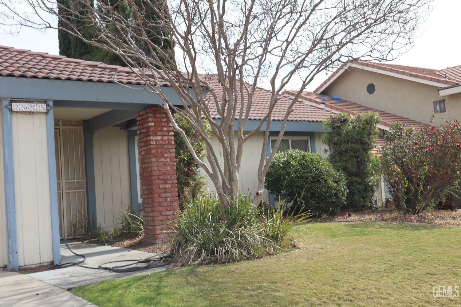 Property Photo: 2605 Puder Street CA 93306
