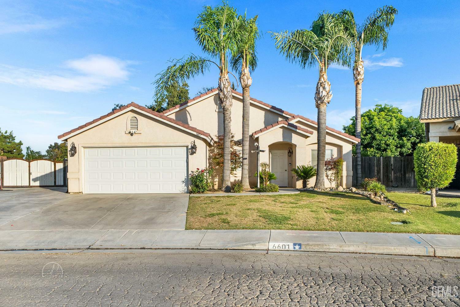 6601 High Peaks Drive  Bakersfield CA 93313 photo