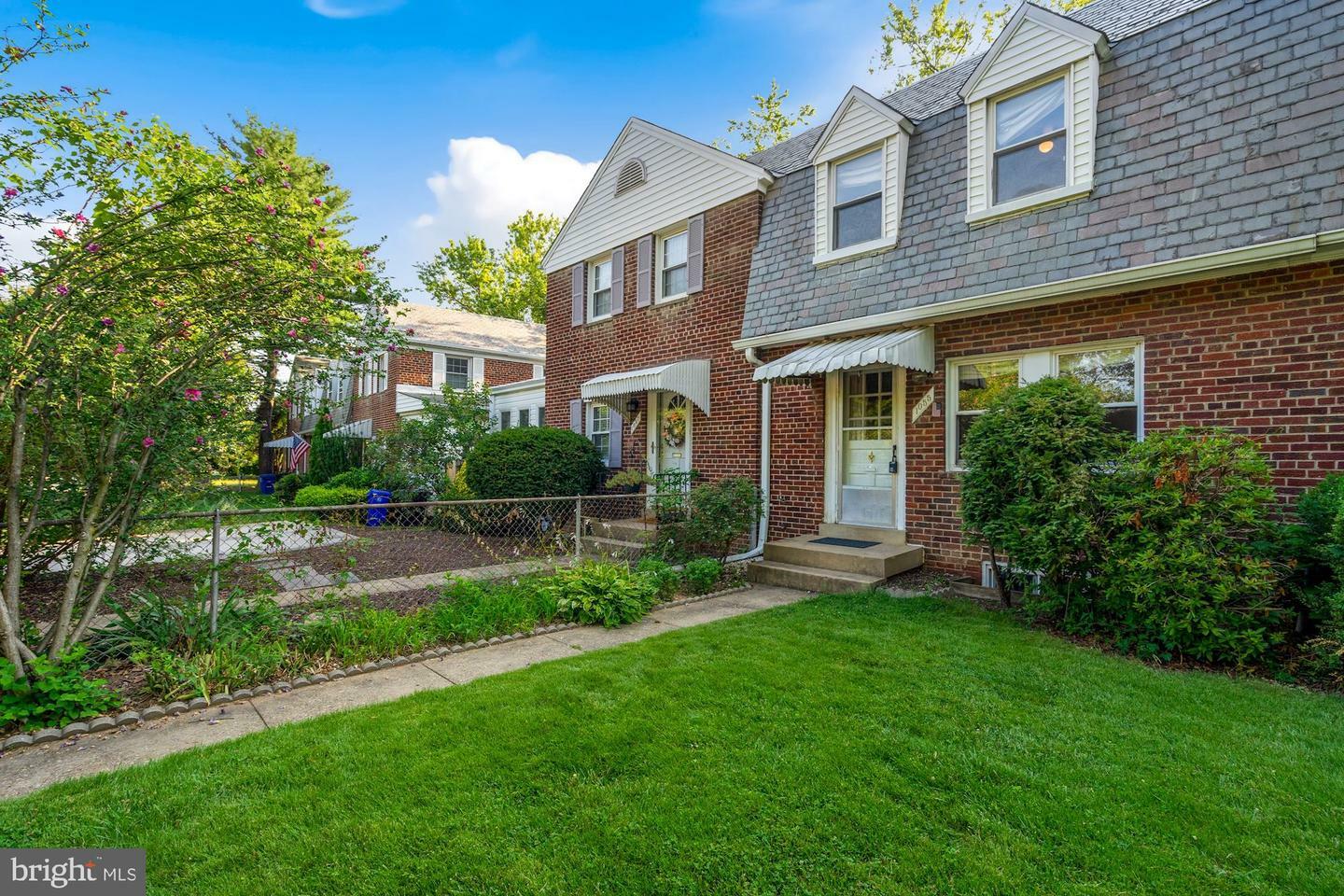 Property Photo: 1055 N Nelson Street VA 22201