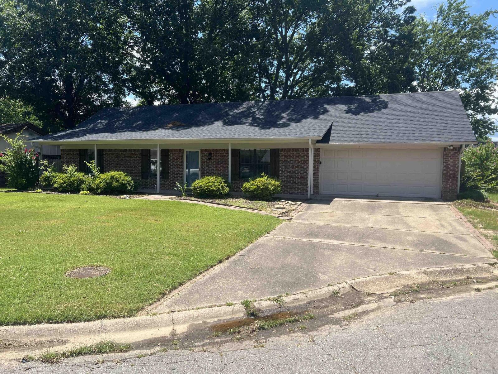 Property Photo:  11 Laura Lane  AR 72034 