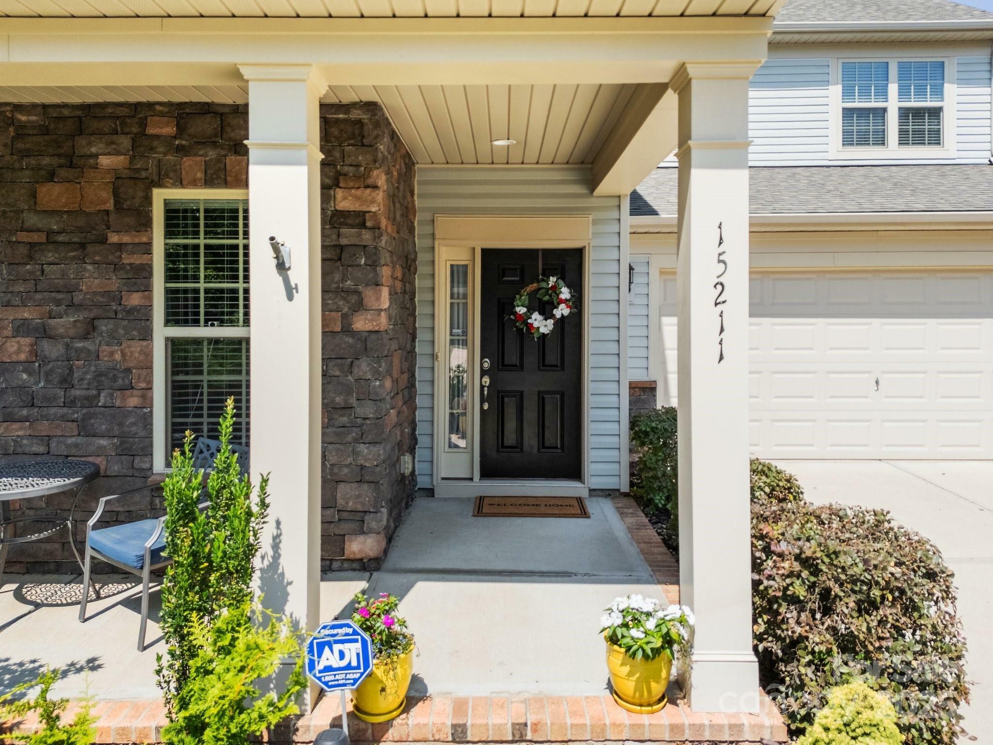 Property Photo: 15211 Colonial Park Drive NC 28078