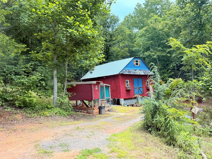 Property Photo:  1318 Laughter Road  NC 28756 