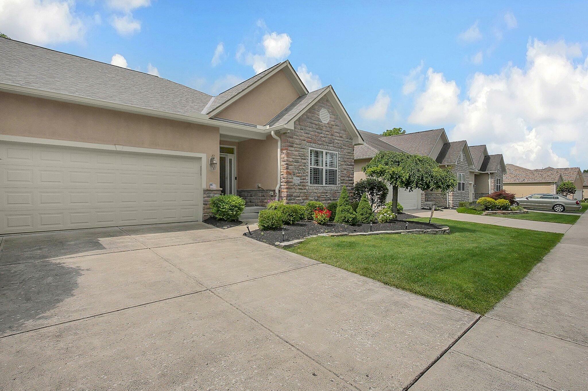 Property Photo:  6259 Marias Point Lane  OH 43213 