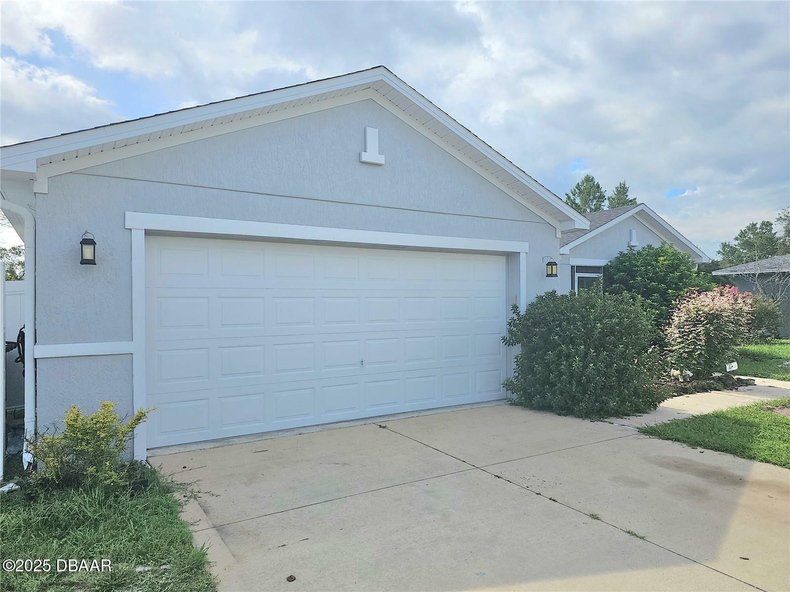 Property Photo: 3339 Croton Avenue FL 32738