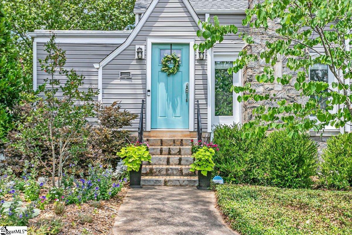 Property Photo: 1003 Rutherford Road SC 29609
