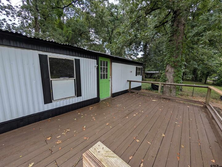 Property Photo: 23057 Pin Oak Dr TX 75762