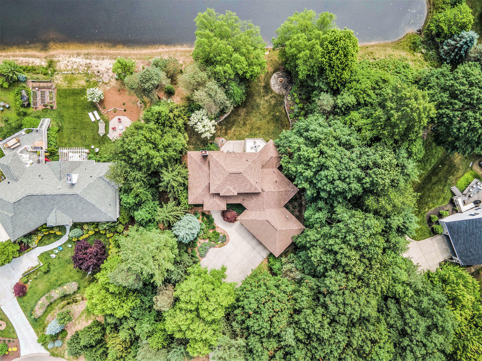 Property Photo: 17855 Dewberry Place MI 49417