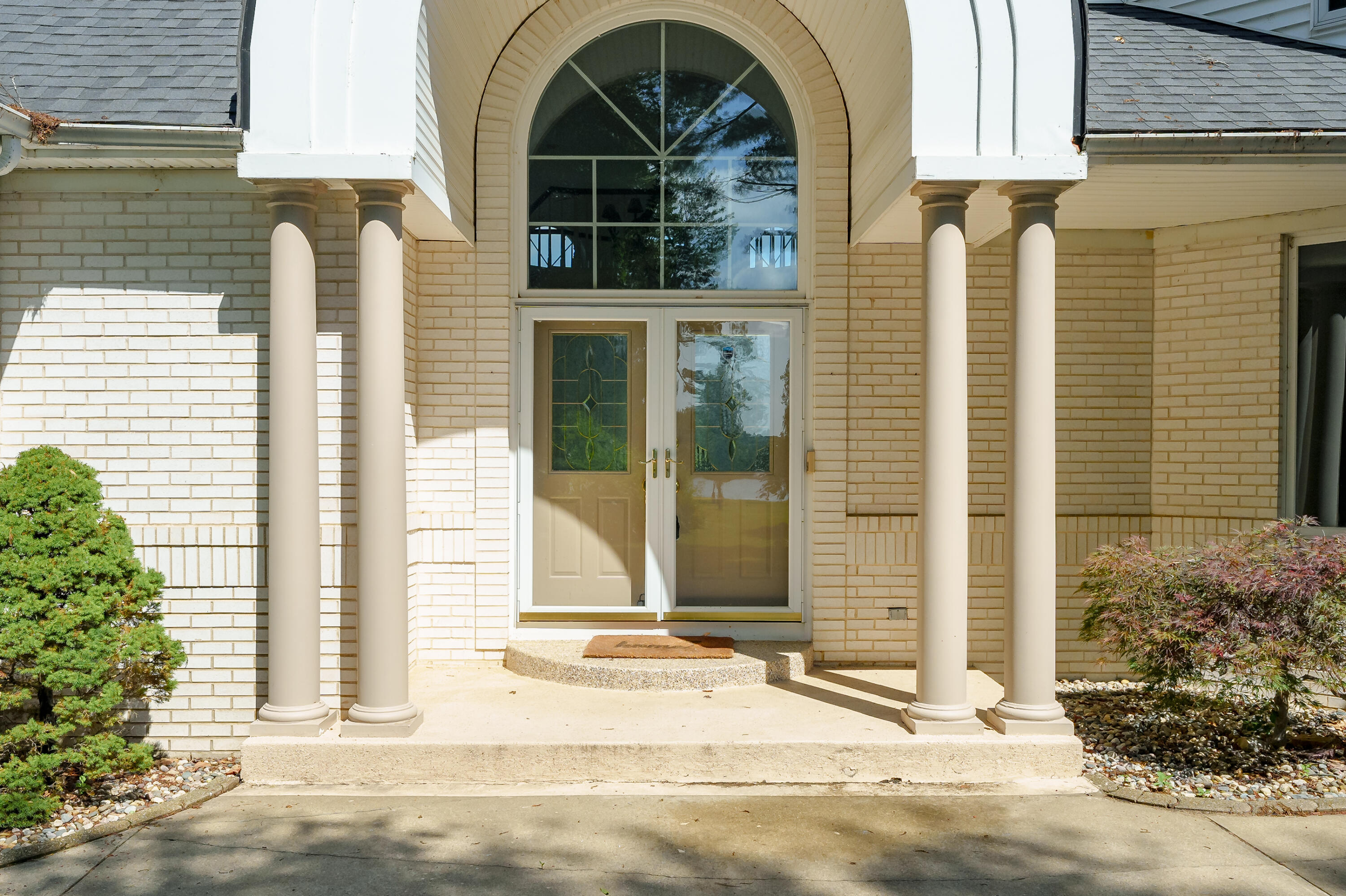 Property Photo: 711 Windamere Boulevard MI 49015