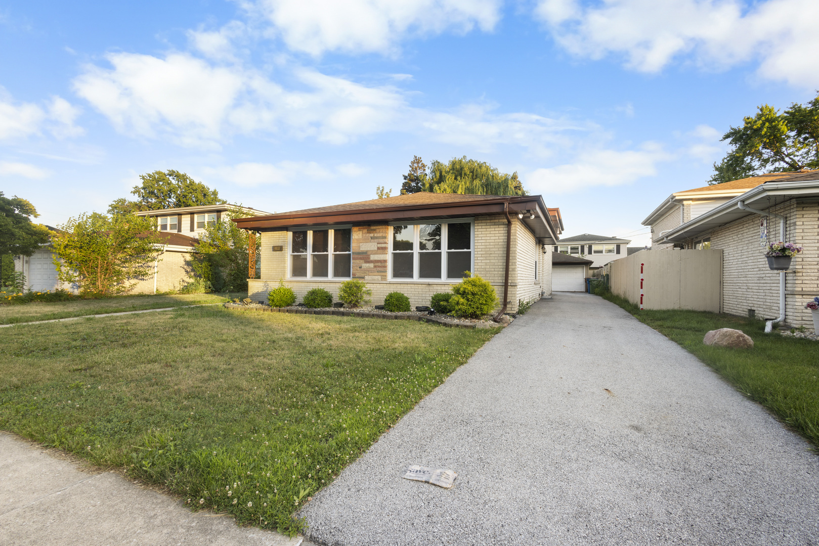 Property Photo: 4837 W 107th Street IL 60453