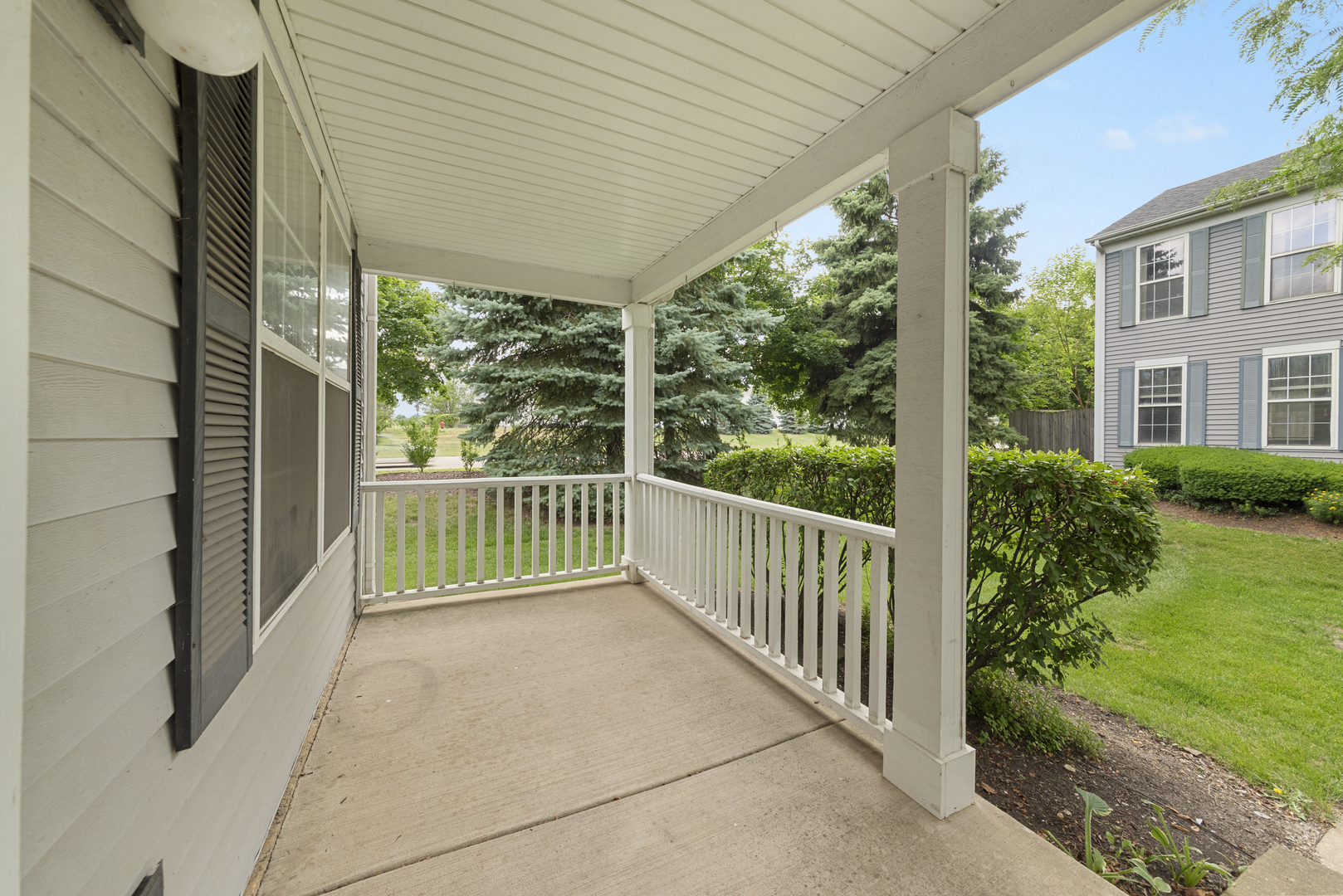 Property Photo: 1011 Symphony Drive IL 60504