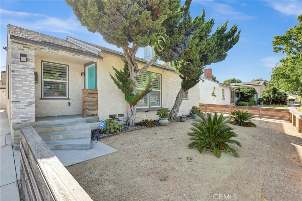 Property Photo:  4437 Keever Ave  CA 90807 