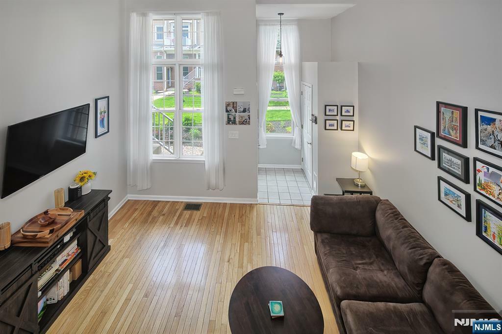 256 Halfmoon Court  West New York NJ 07093 photo