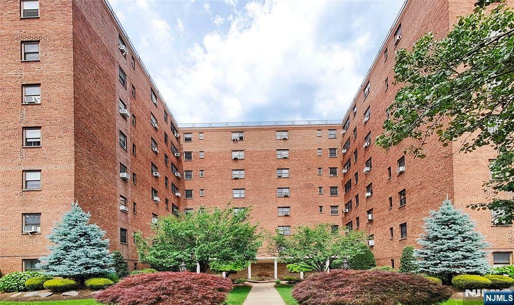 Property Photo: 208 Anderson Street N3a NJ 07601