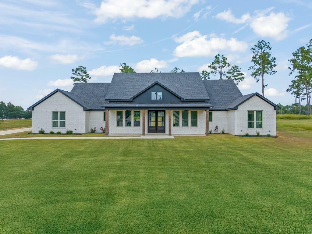 Property Photo:  260 Cottonwood Circle  TX 75605 