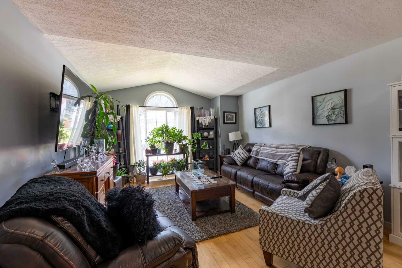 Property Photo:  168 Sitar Crescent  AB T7V 1S7 