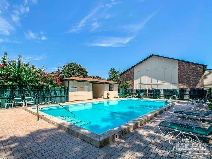 Property Photo: 2299 Scenic Hwy I-5 FL 32503