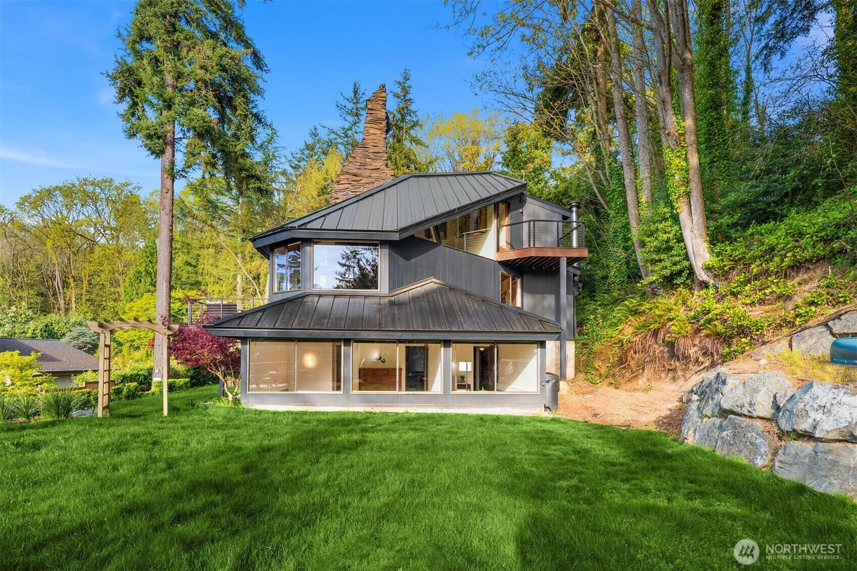 Property Photo:  13201  42nd Avenue NE  WA 98125 
