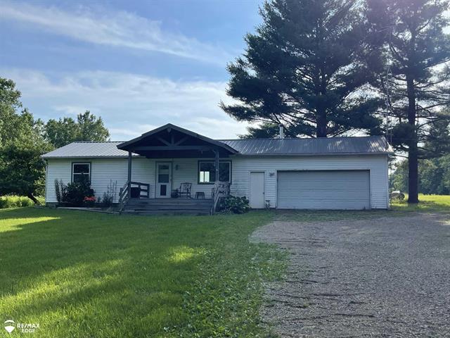 Property Photo: 6241 Oliver Road MI 48435