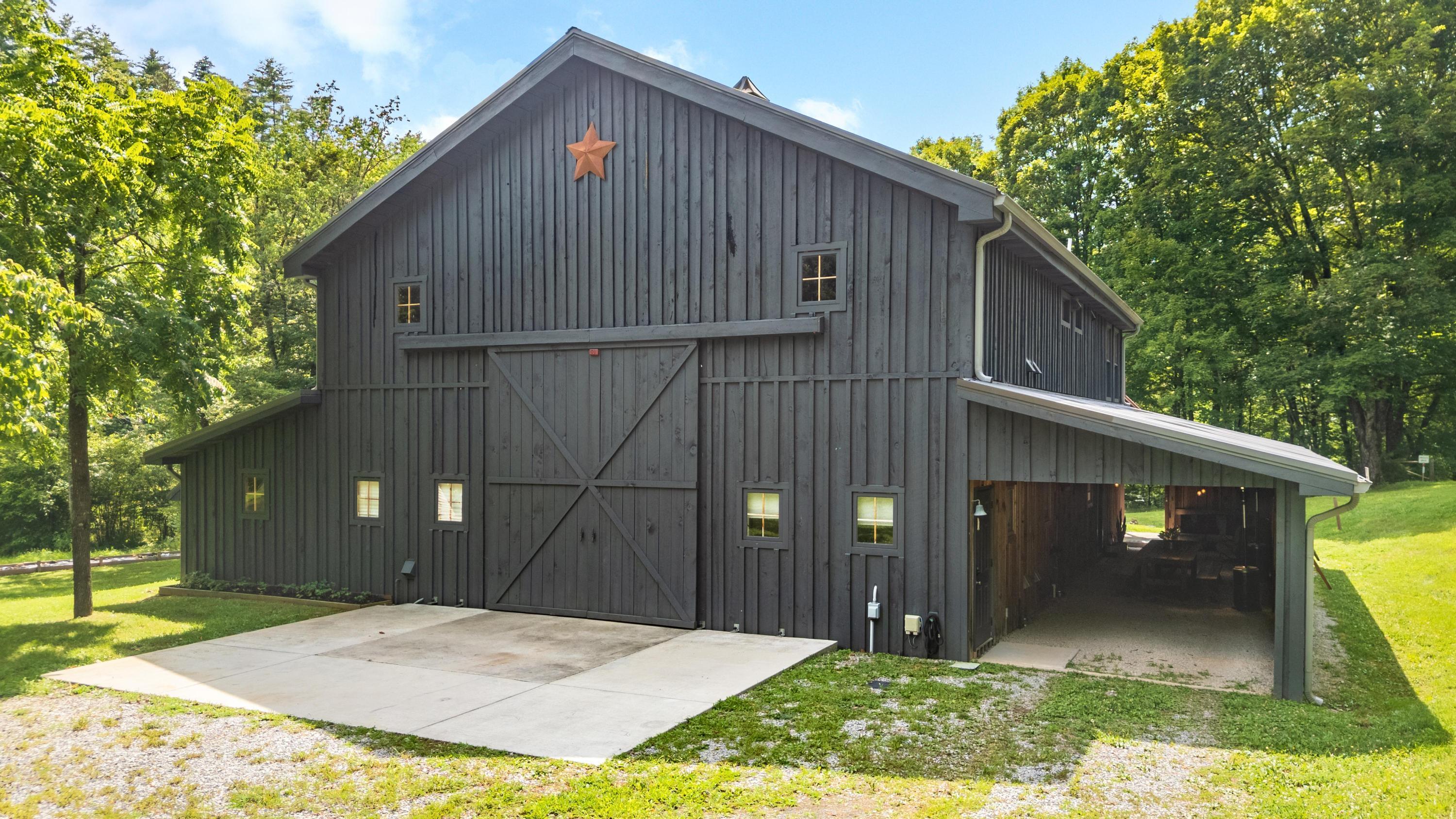 Property Photo: 118 Price Road TN 37369