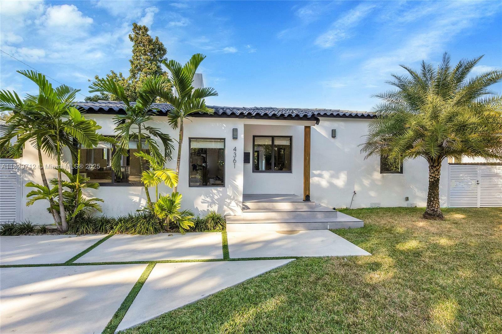 4361 SW 16th St  Miami FL 33134 photo