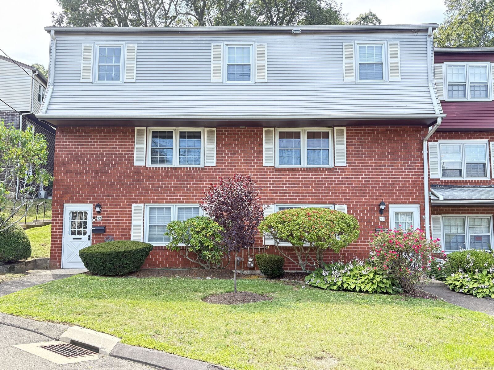 Property Photo:  51 Savin Park 51  CT 06516 