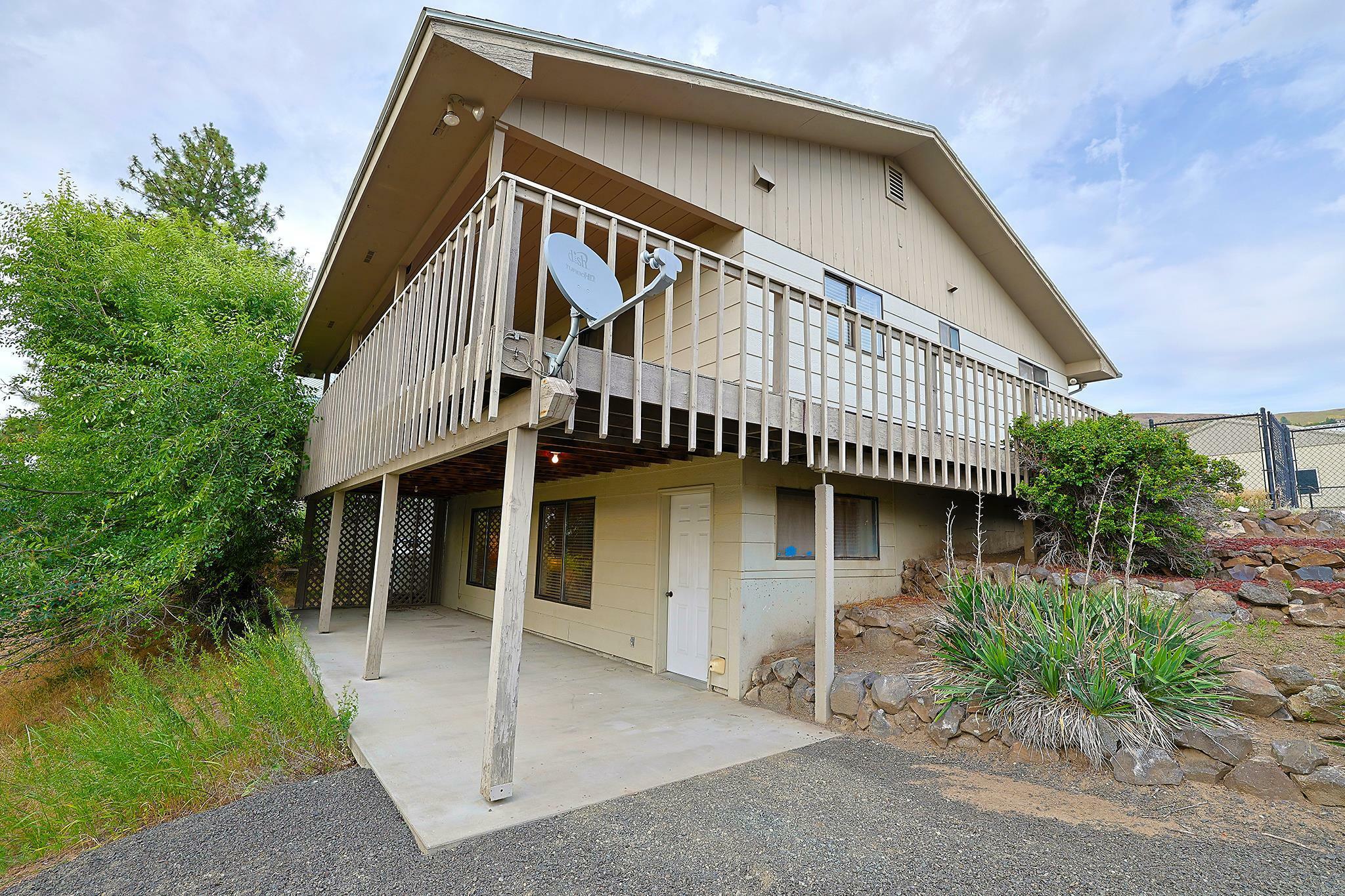 Property Photo: 119 Blossom Ct WA 99122