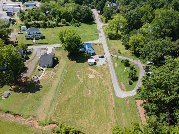 Property Photo: 114 Montgomery Street SC 29322