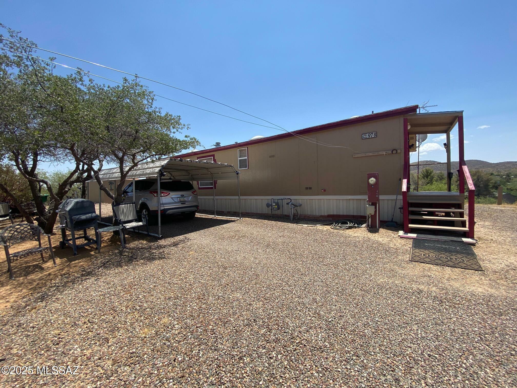 Property Photo:  978 N White Oak Place  AZ 85623 