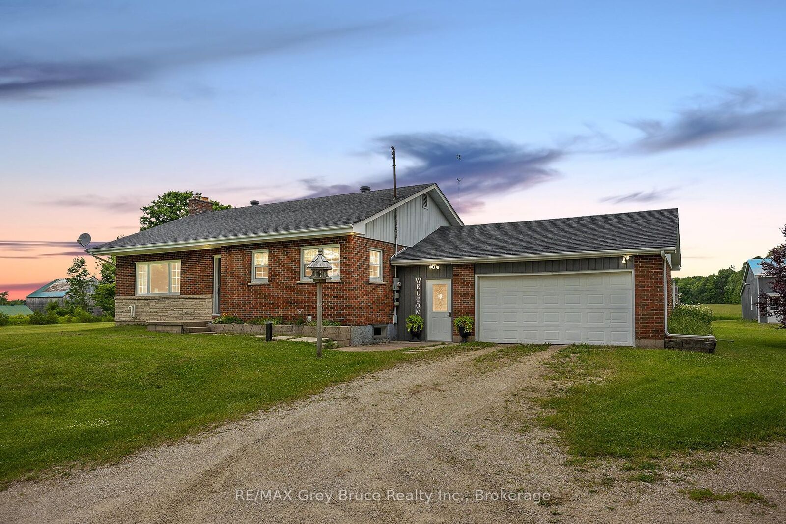 Property Photo: 718449 6 Highway ON N4K 5N7