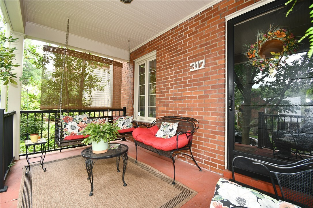 Property Photo: 317 Fieldbrook Dr PA 15228