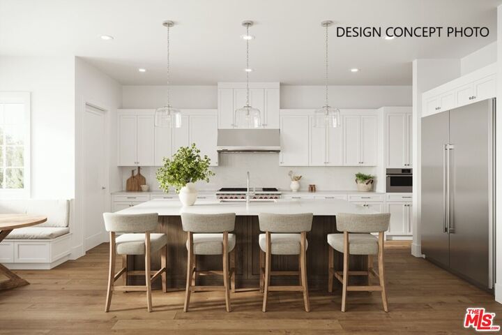 Property Photo:  618 10th St  CA 90402