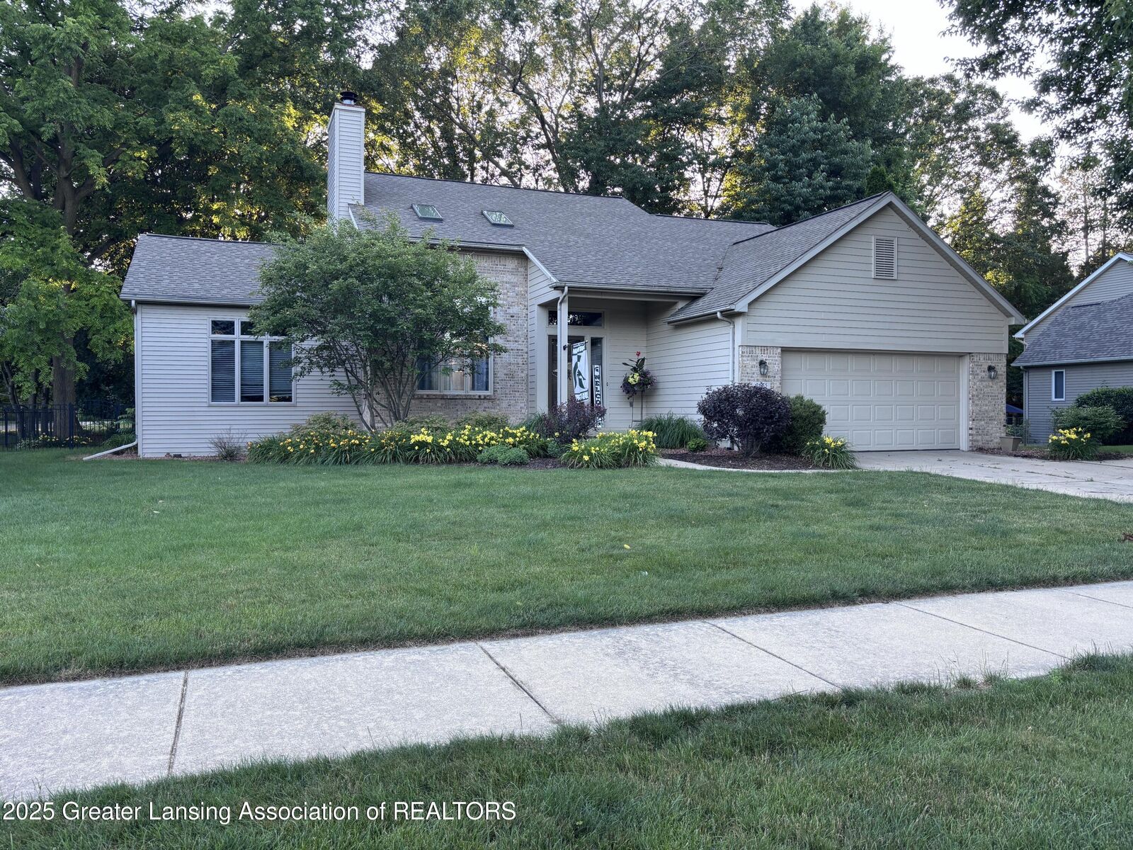 Property Photo:  2665 Allium Drive  MI 48842 