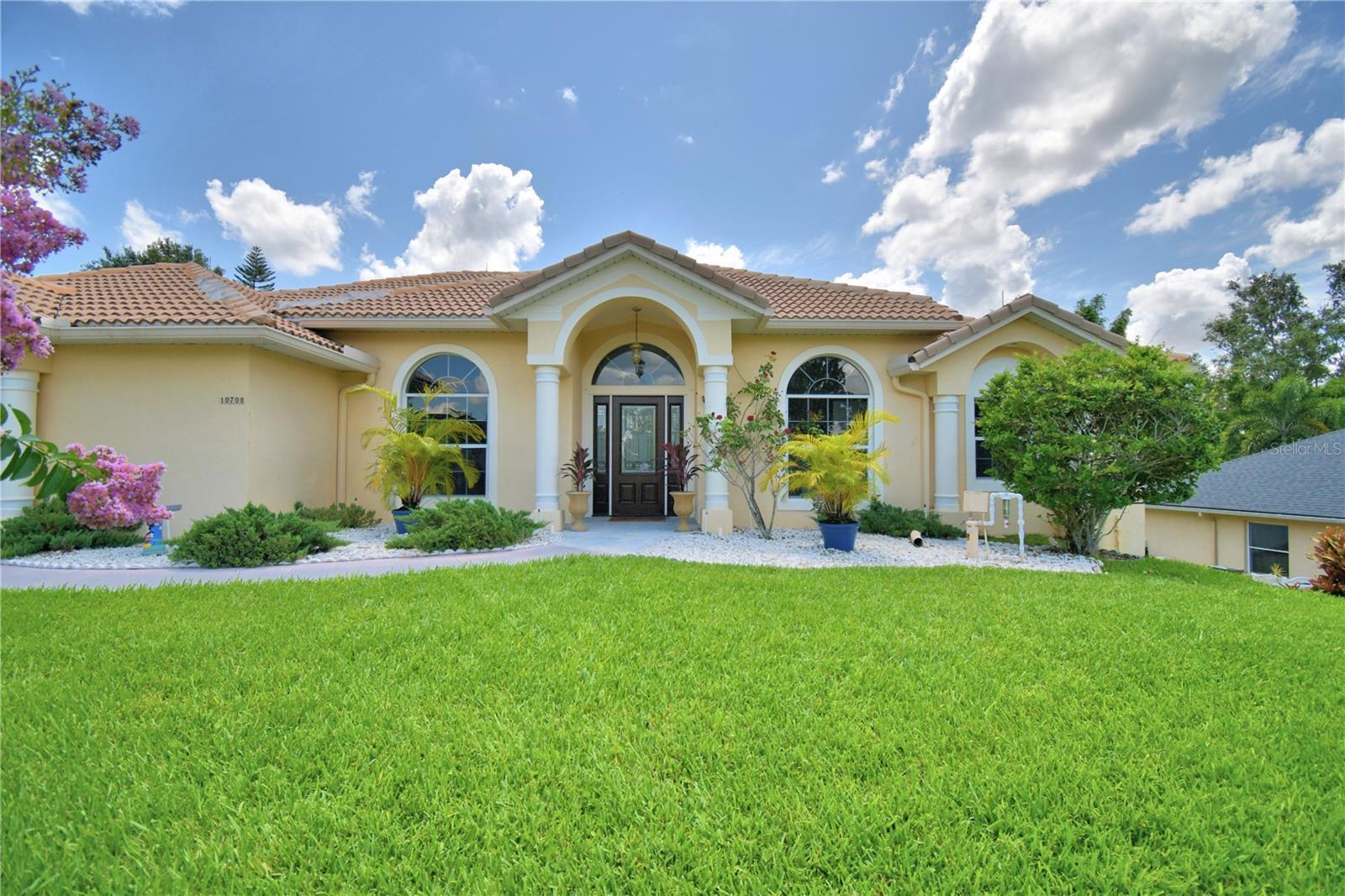 Property Photo: 10708 Belo Horizonte Avenue FL 34711