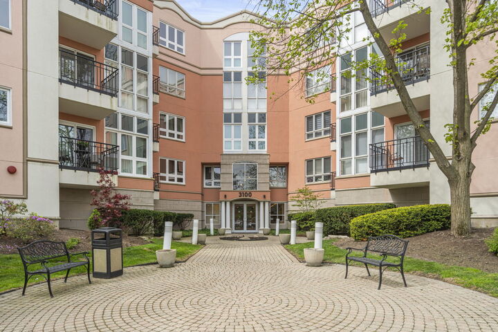 Property Photo:  3100 Lexington Lane 203  IL 60026 