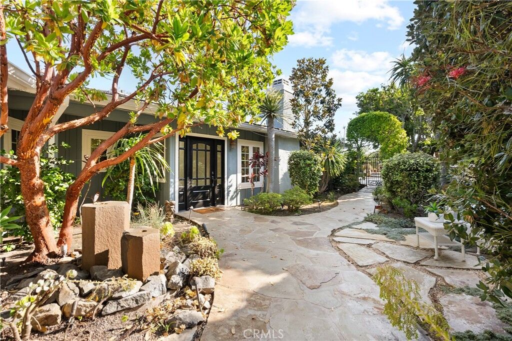 Property Photo: 1401 Eagle Glen CA 92029