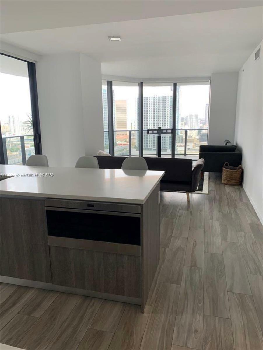 801 S Miami Ave  Miami FL 33130 photo