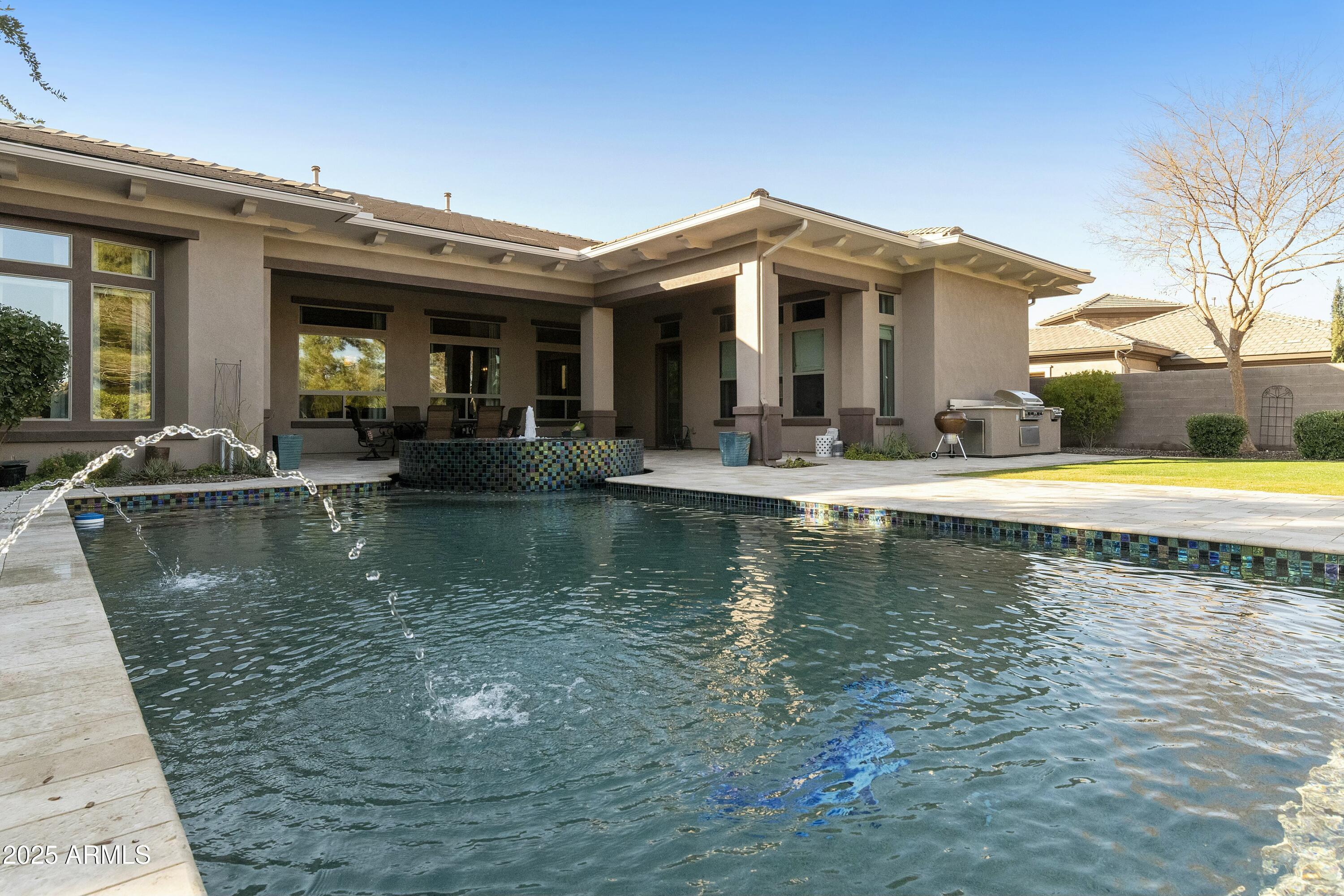 Property Photo: 350 W Yellowstone Way AZ 85248