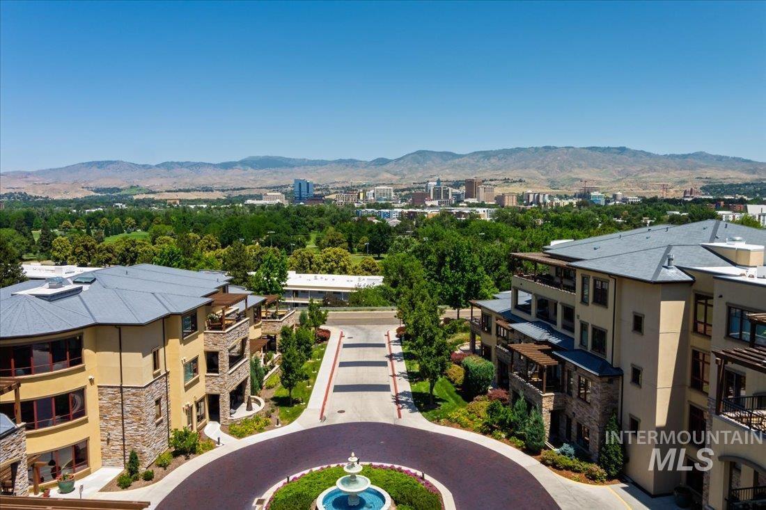 Property Photo: 3075 W Crescent Rim Dr Apt 203 ID 83706-3067