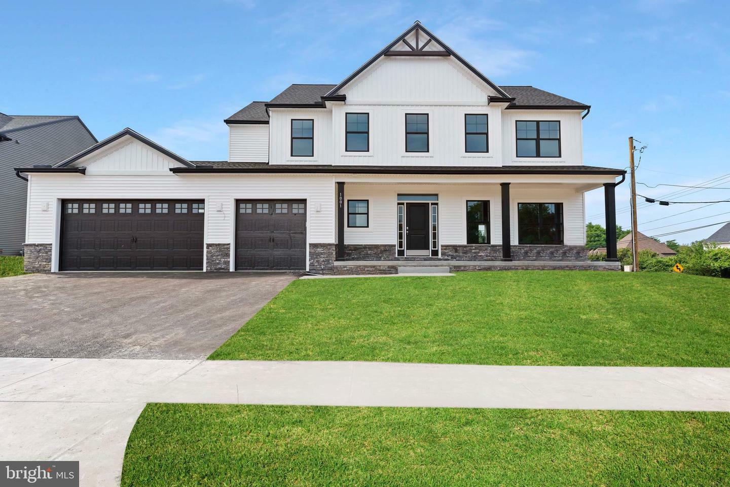 Property Photo: 1001 Edorma Court PA 17112