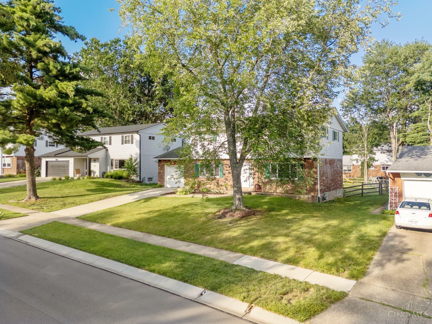 Property Photo: 1624 Pinebluff Lane OH 45255
