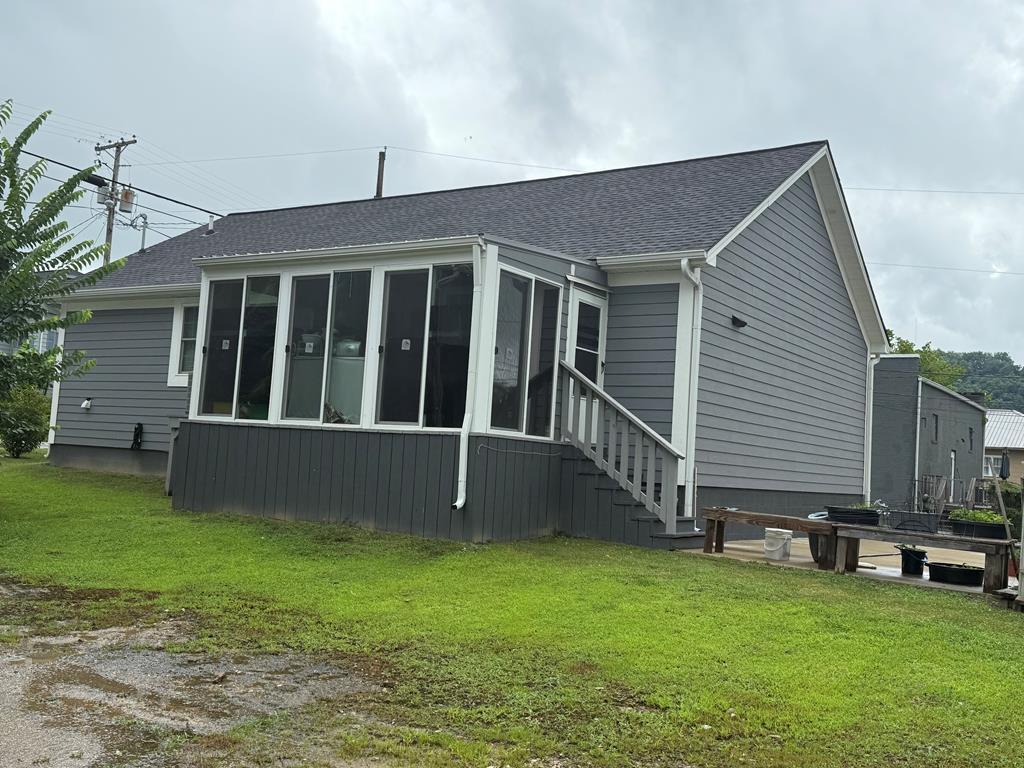 Property Photo: 1104 Short Street KY 41240