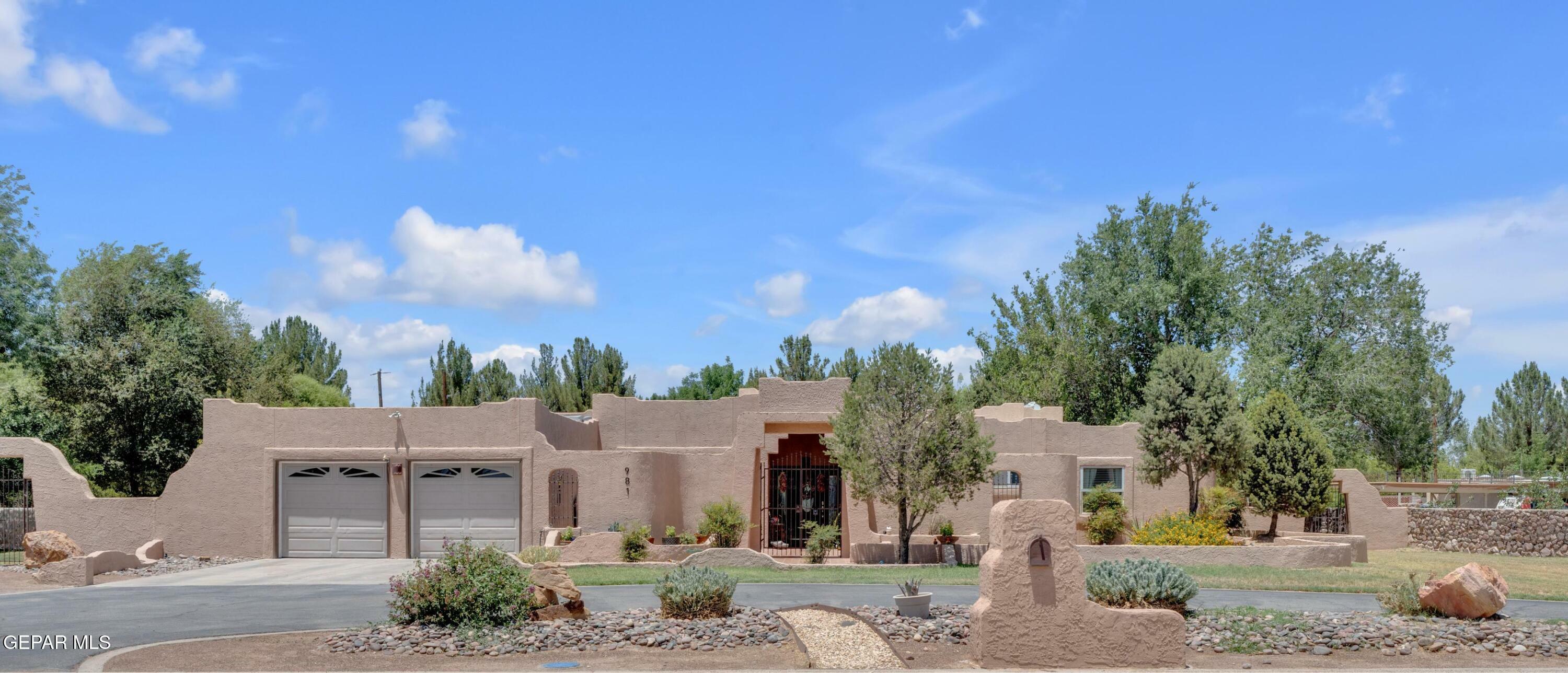 Property Photo:  981 Vereda Del Valle Avenue  TX 79932 