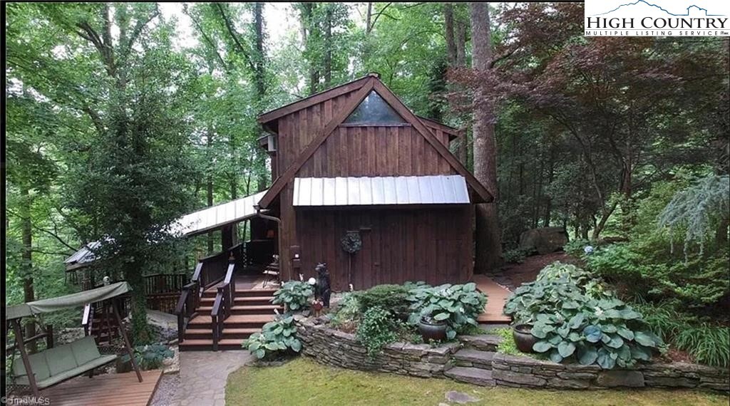 Property Photo: 1612 Fall Creek Road NC 28665